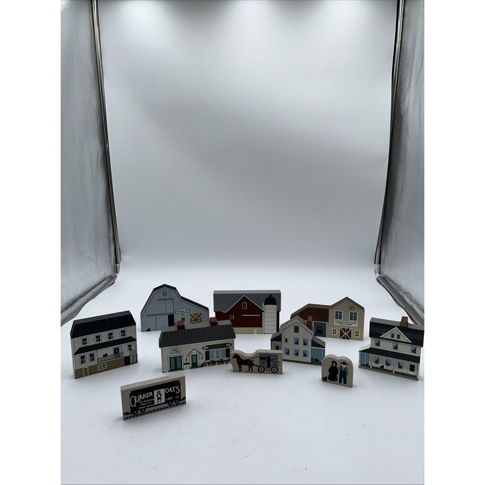 Cat's Meow Village Lot 10 Amish Farm Barns Signed Faline 1991-2000